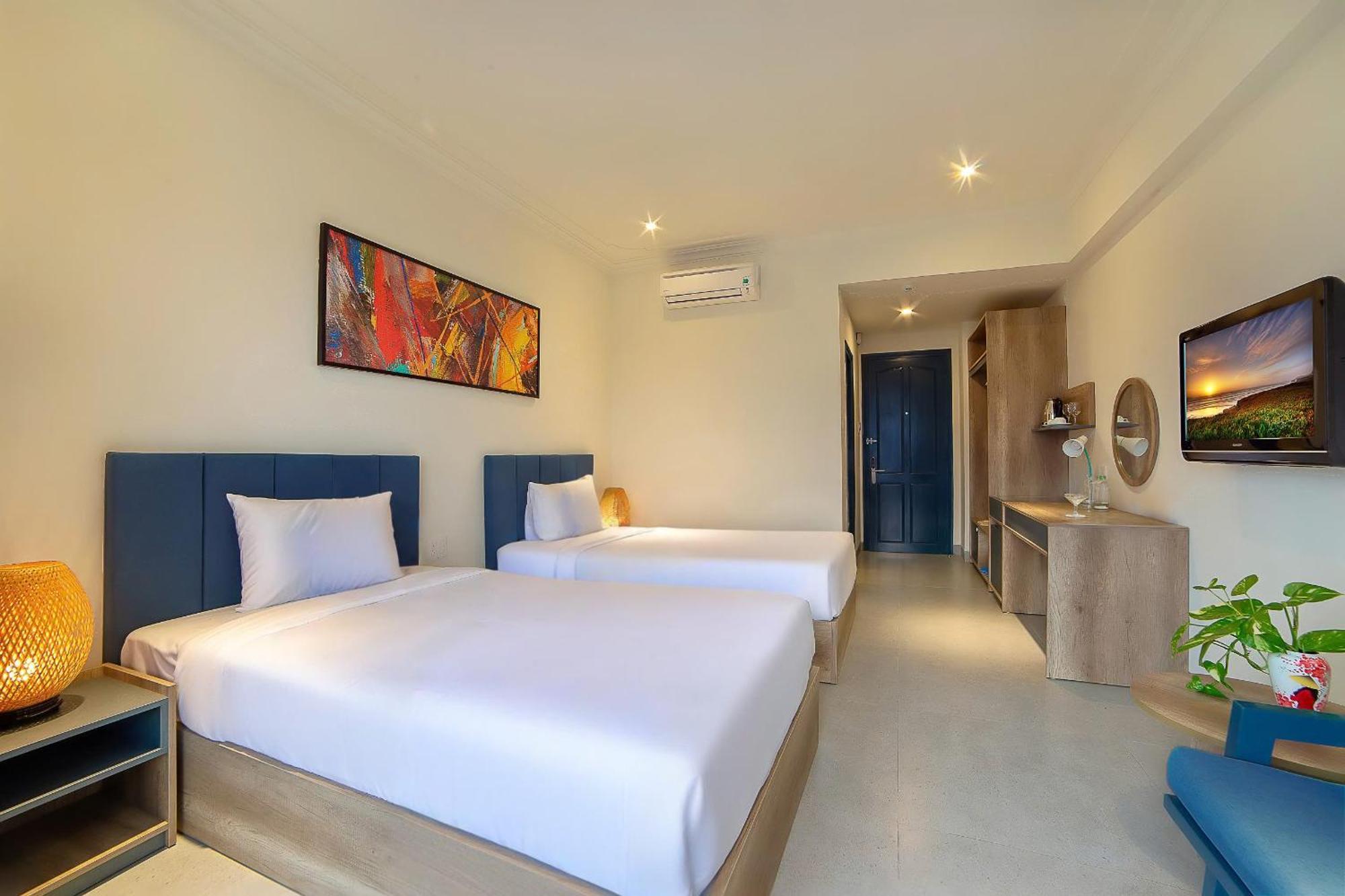Hoi An Aurora Riverside Hotel And Spa Exterior photo